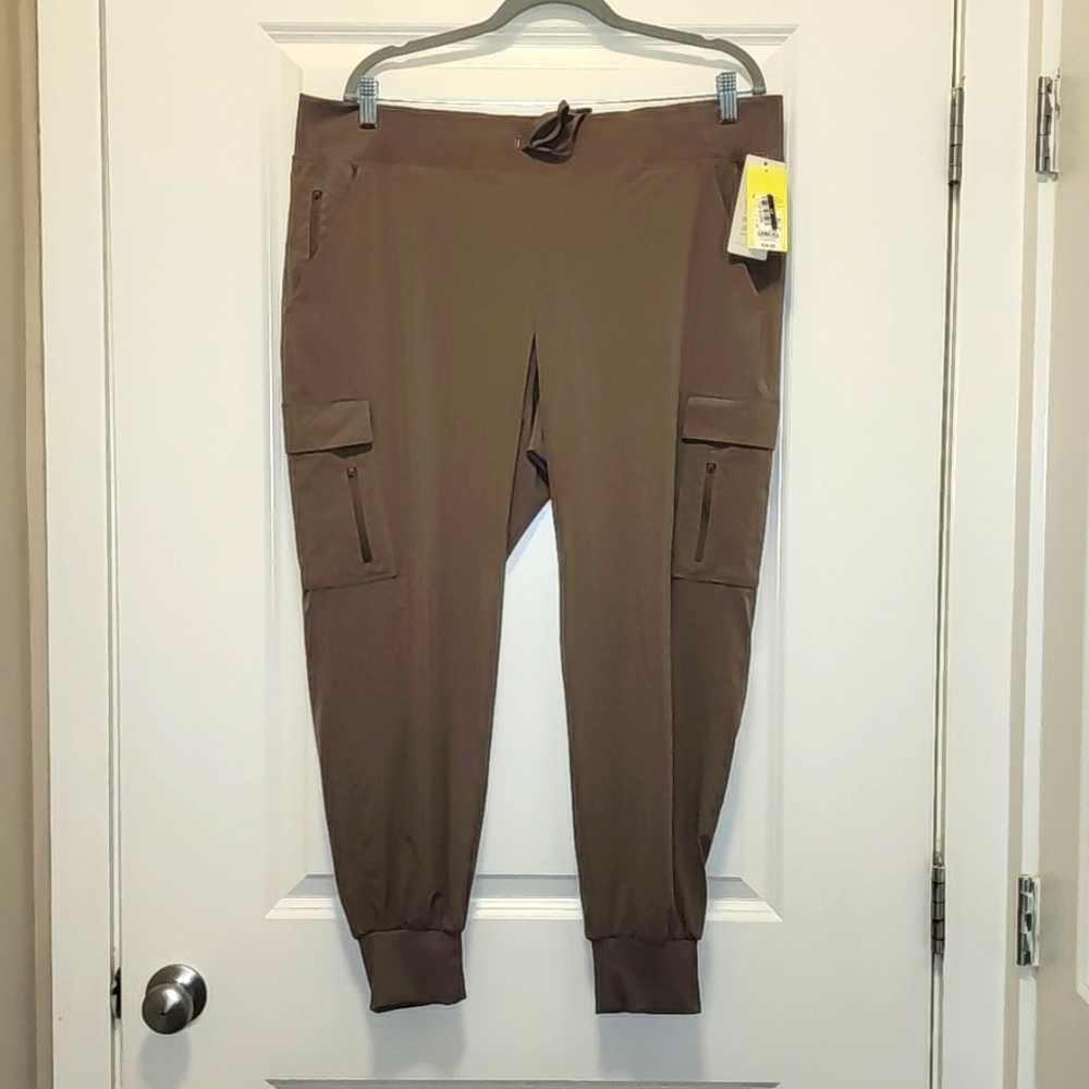 All in Motion Cargo Jogger pants